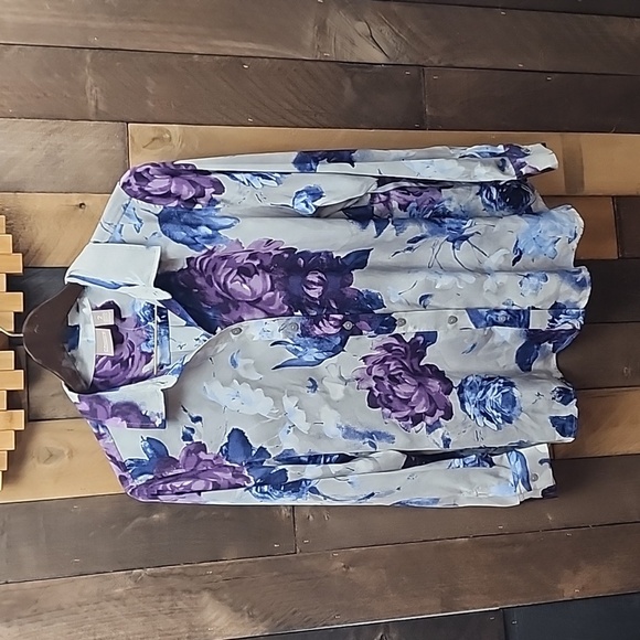Chico's Tops - Chicos floral shirt, size 2